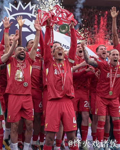 英超+欧冠双冠王横空出世，豪夺10连胜太强了！